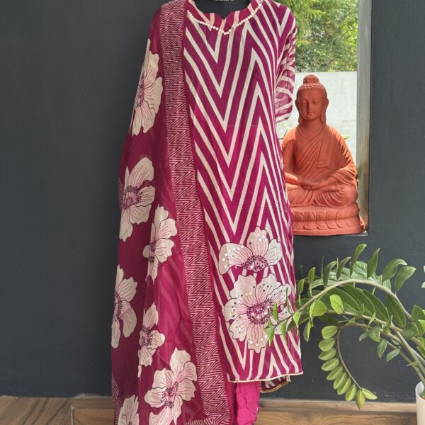Magenta and white striped muslin material in kashmiri churishar set