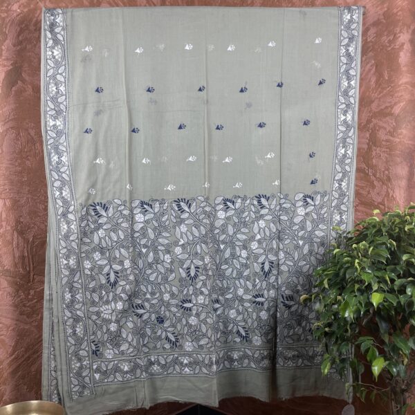 Elegant Mulmul Kantha Saree - Image 4
