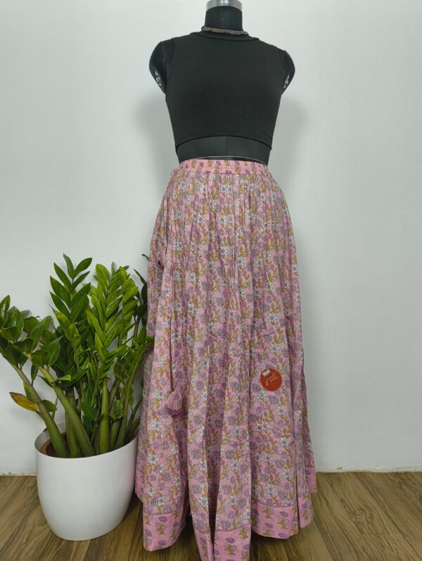 Pink flower print long skirt