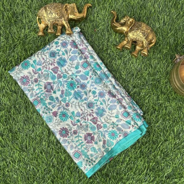 Soft and weightless Printed silk saree - Image 2