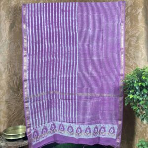 Lilac pink colour hand block Maheshwari silk saree